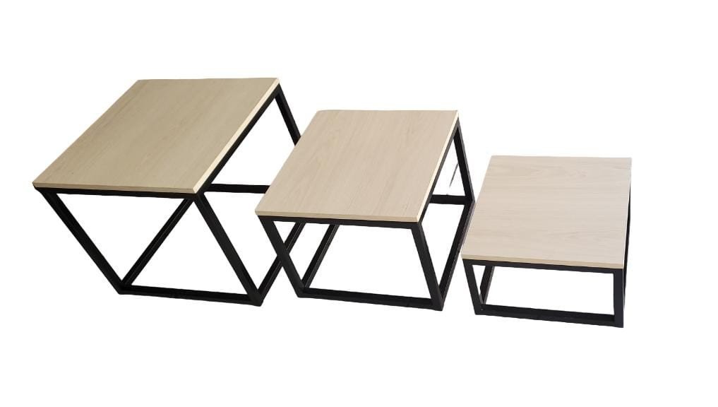  MESAS VITRINE QUADRADA PRETA