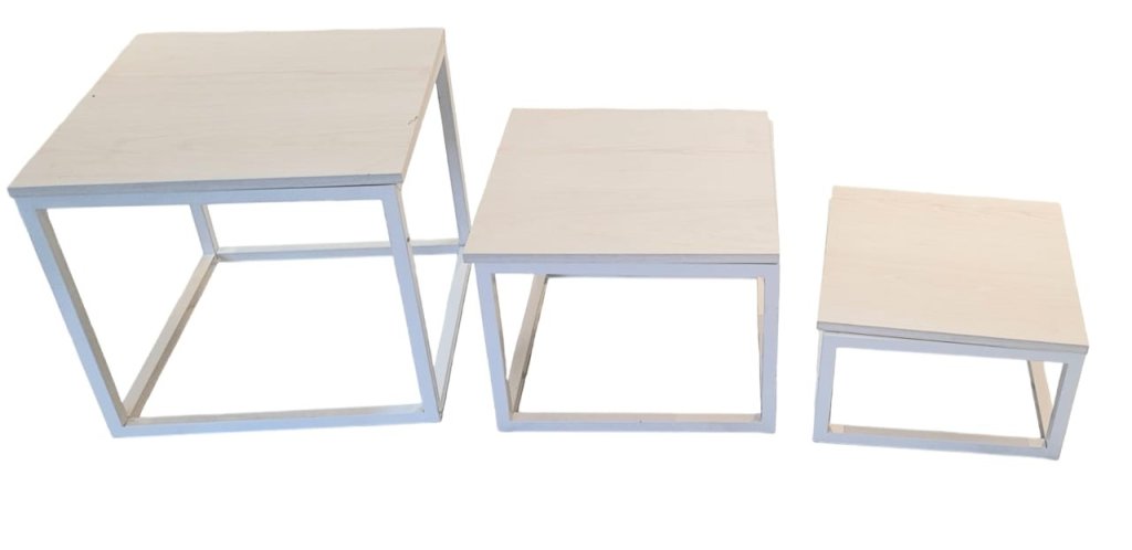 MESA VITRINE QUADRADA BRANCA 