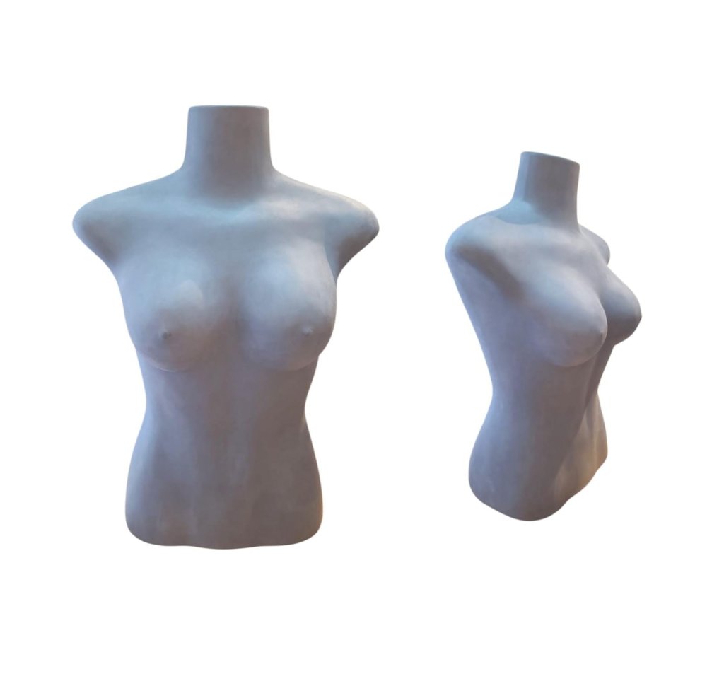 BUSTO FEMININO VELUDO CINZA 