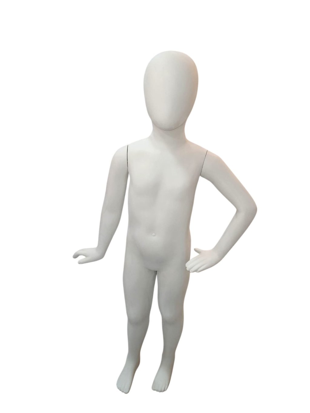 MANEQUIM INFANTIL MÃO NA CINTURA AREIA