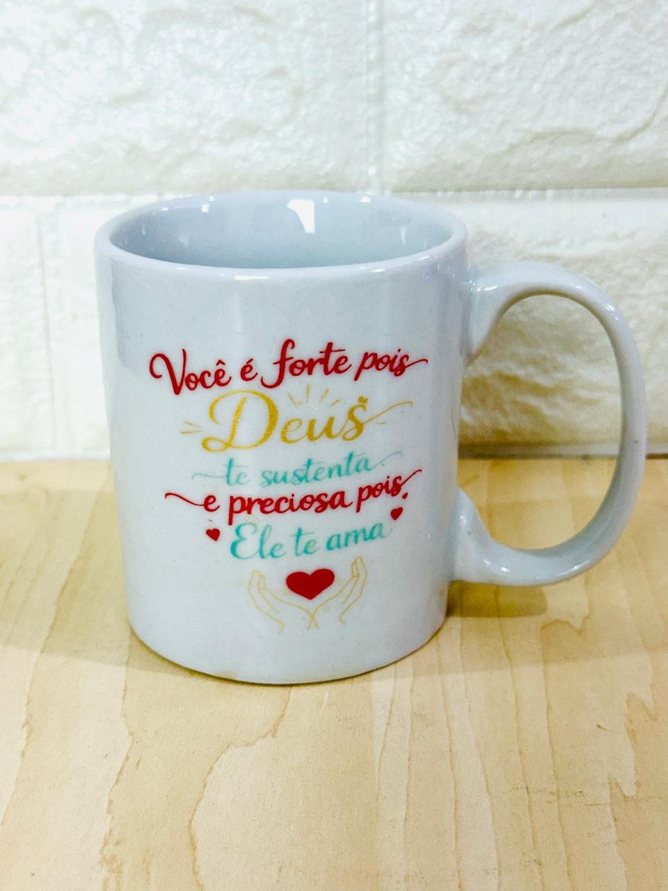 Caneca Aurora Branca Mão de Deus