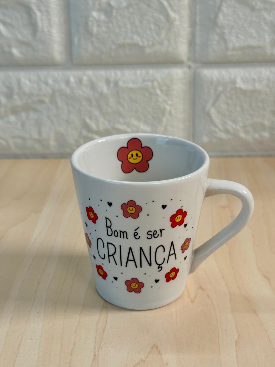 Xícara Branca Bom é Ser Criança Flores