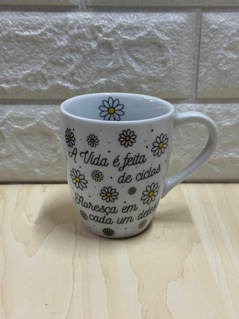 Caneca Glamour Branca Margaridas