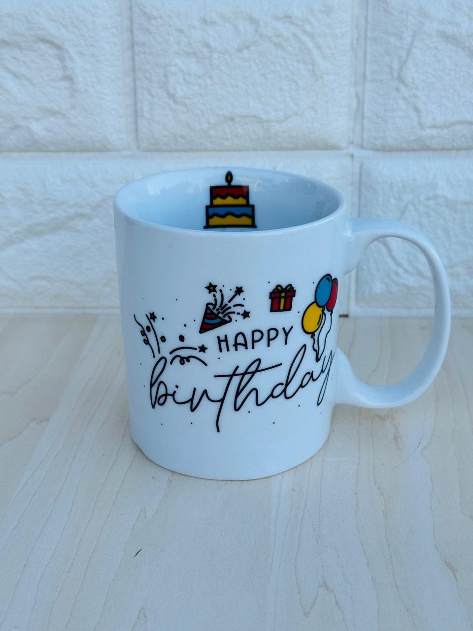 Caneca Aurora Branca Happy Birthday