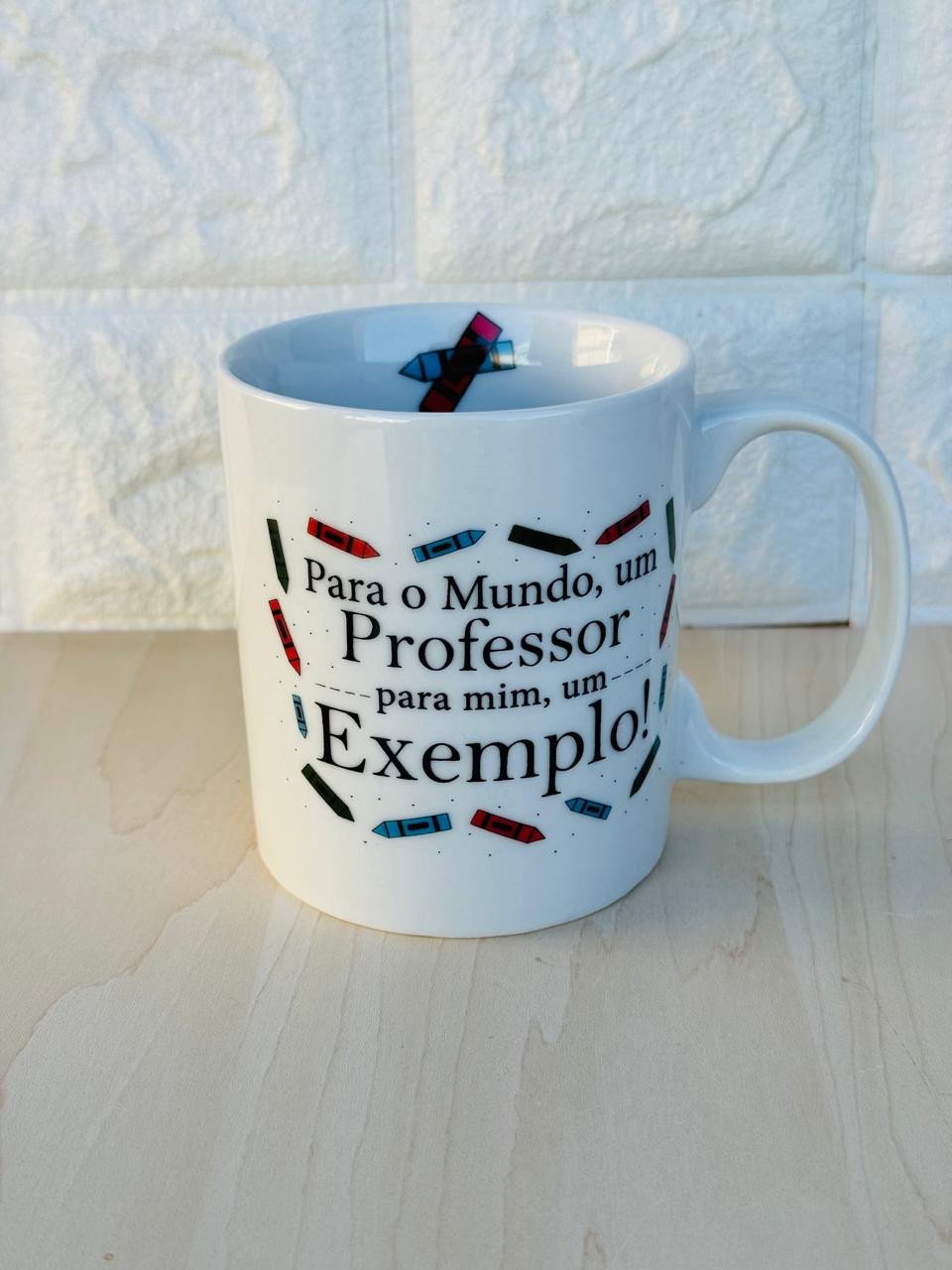 Caneca Aurora Branca Para o Mundo um Professor, Para Mim um Exemplo