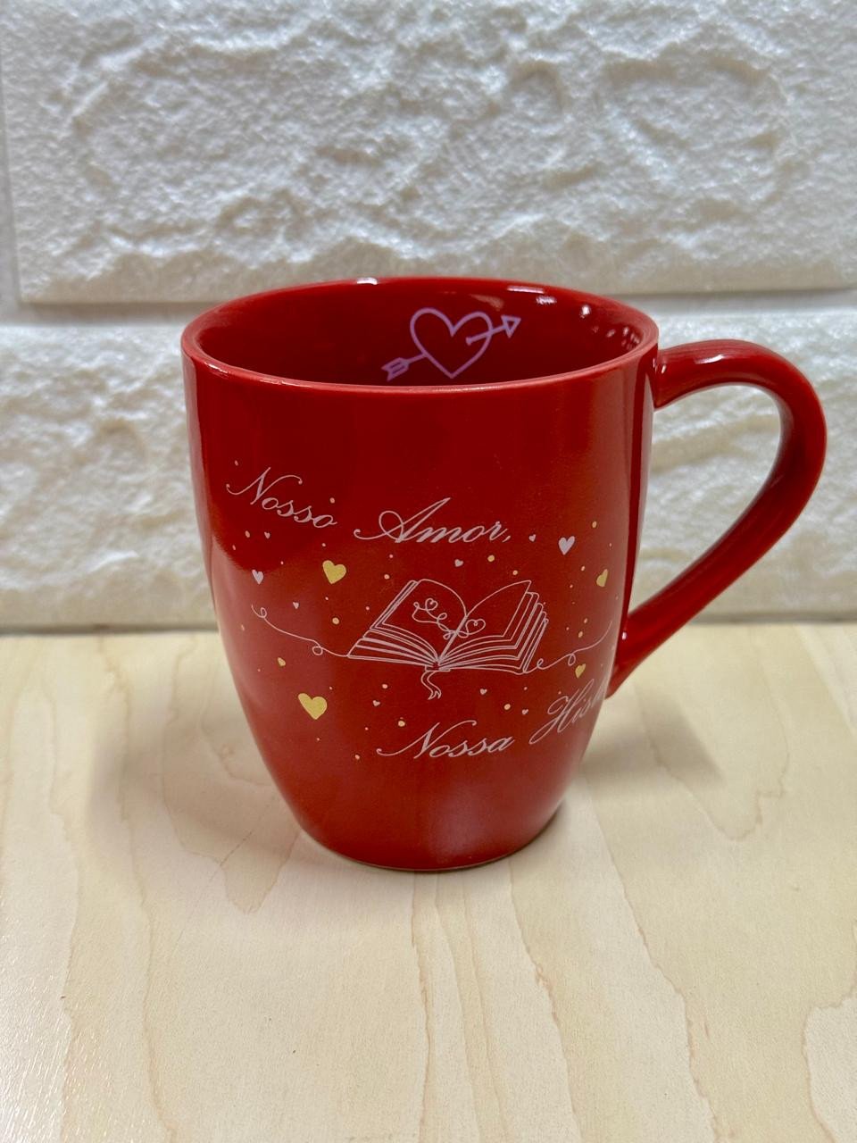 Caneca Glamour Vermelha Nosso Amor, Nossa História