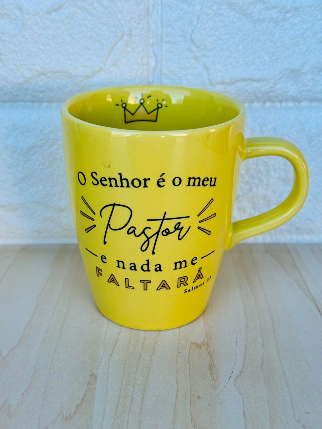 Caneca Sublime Amarela O Senhor É Meu Pastor e Nada me Faltará