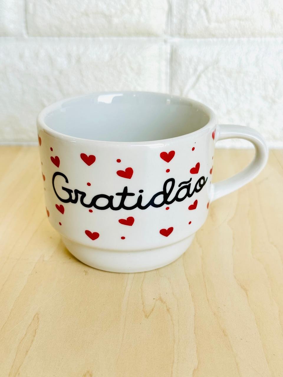 Caneca Empilhável Branca Gratidão Corações Vermelhos