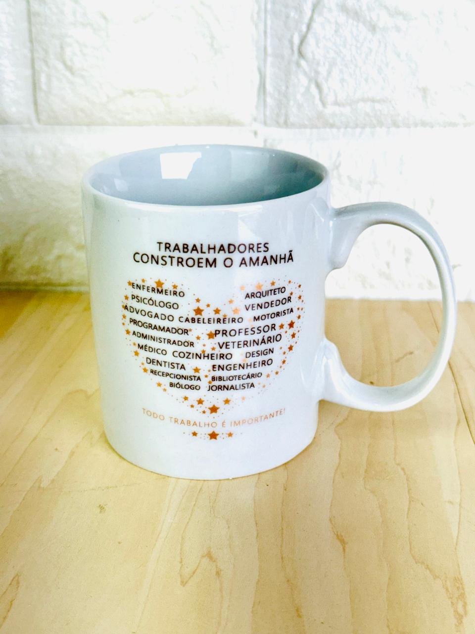 Caneca Aurora Branca Dia do Trabalho 