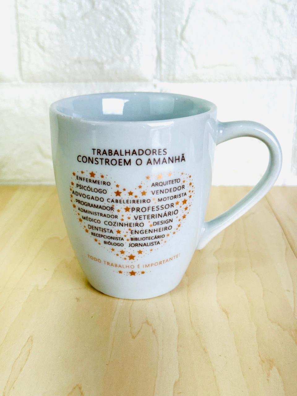 Caneca Glamour Branca Dia do Trabalho 