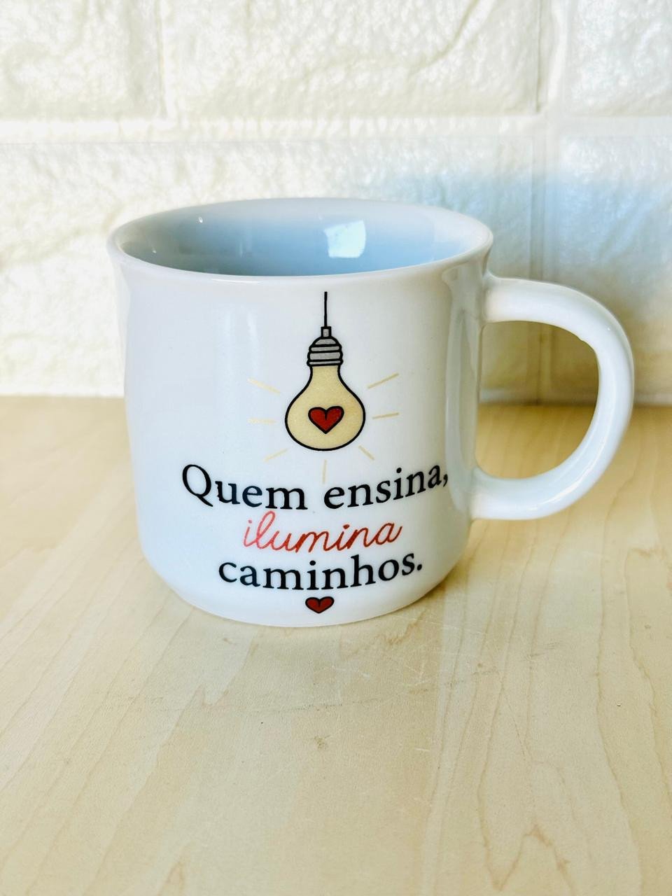 Caneca Ágatha Branca Professor Luz que Ilumina