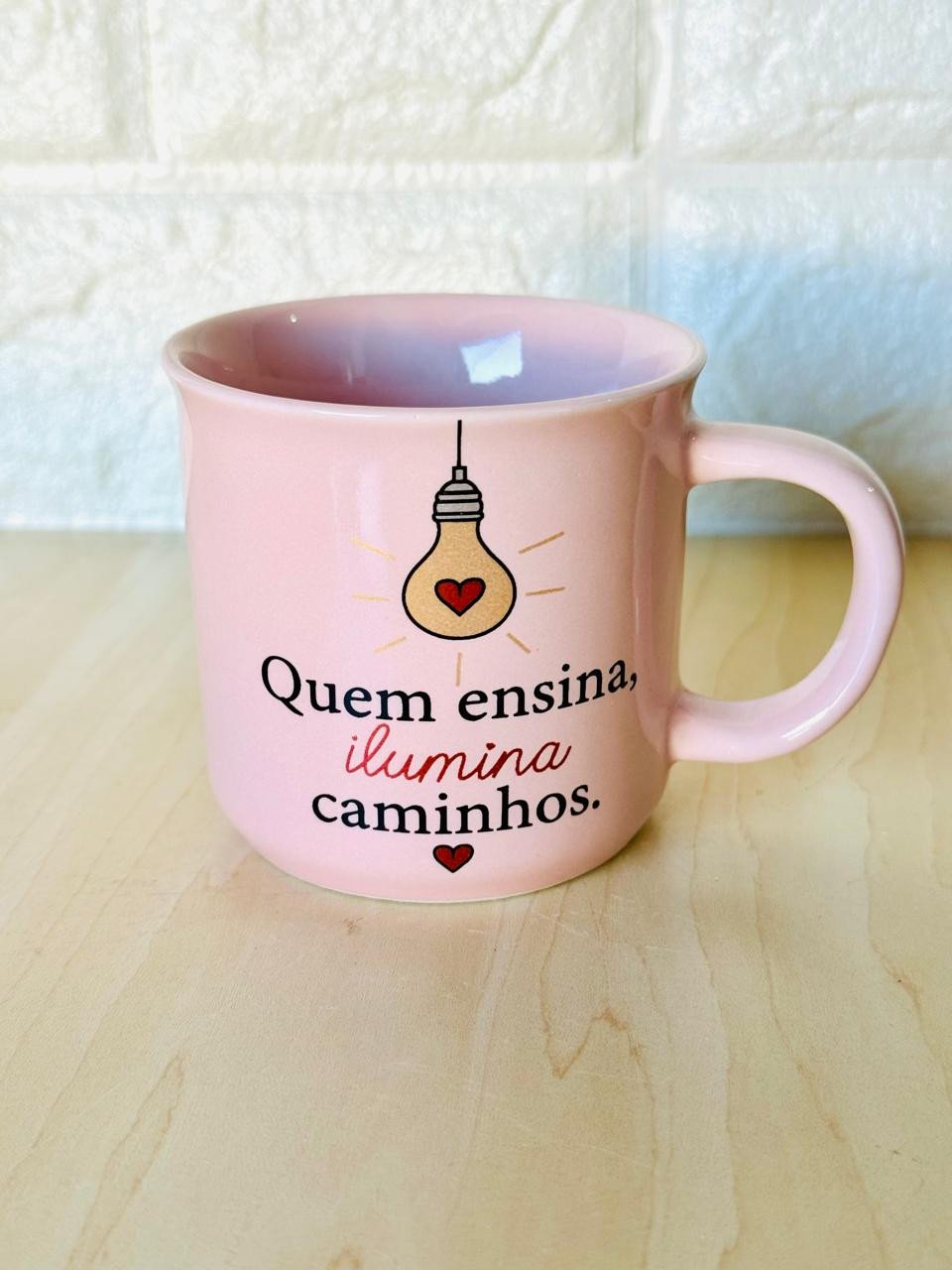 Caneca Ágatha Rosa Professor Luz que Ilumina