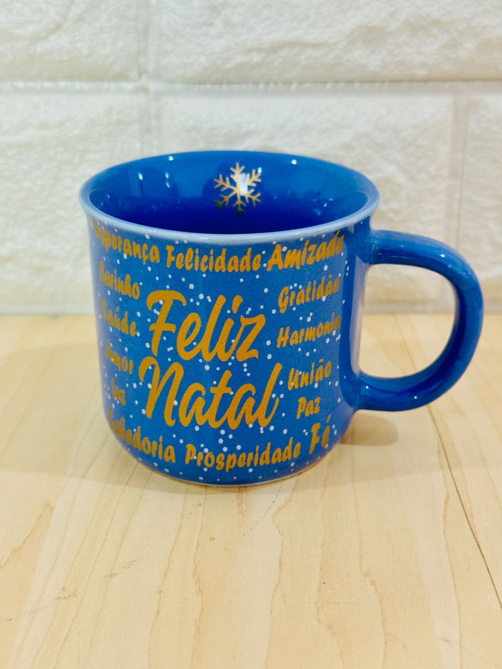 Caneca Ágatha Azul Claro Palavras Natalinas
