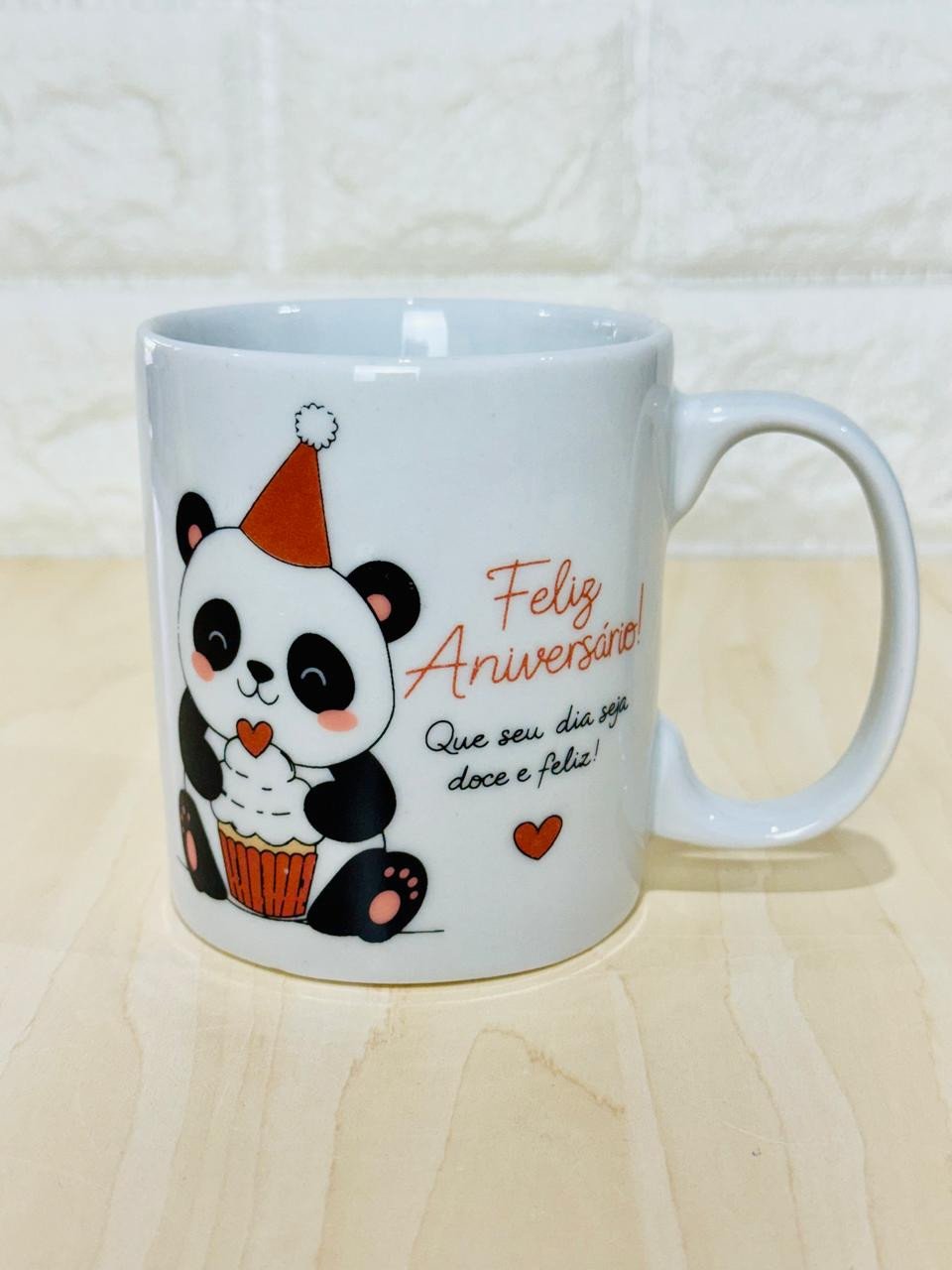 Caneca Aurora Branca Feliz Aniversário Panda