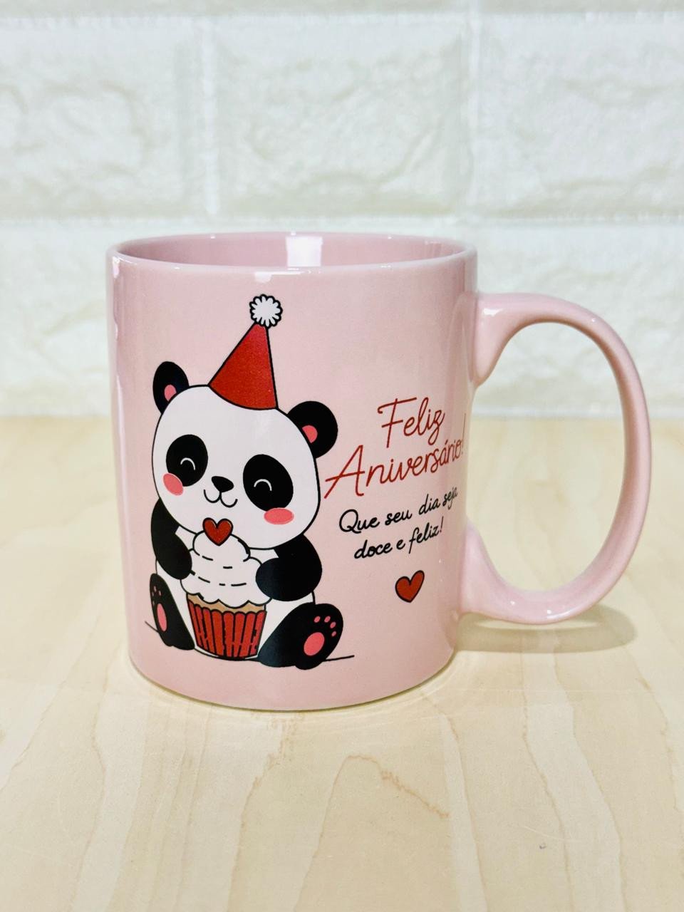 Caneca Aurora Rosa Feliz Aniversário Panda