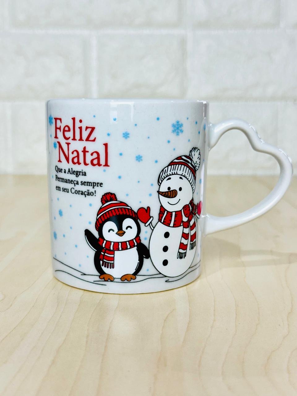 Caneca Alça Coração Branca Boneco de Neve