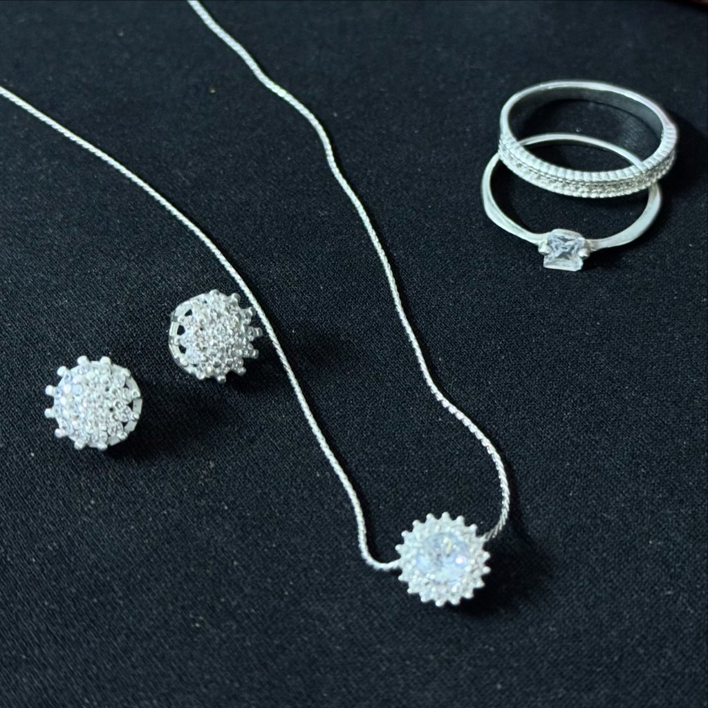 CJ00020 - CONJUNTO PONTO DE LUZ PRATA