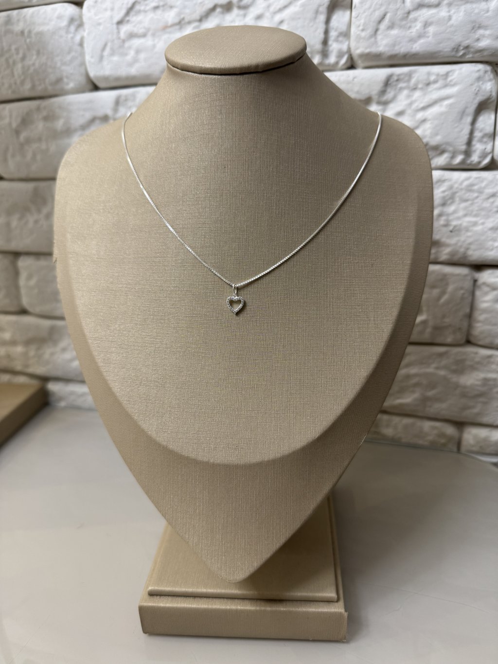 CL00307 - Colar Coração Pequeno Vazado Prata