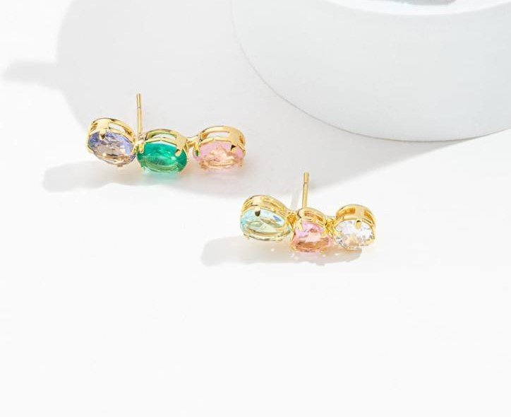 BR00335 - Brinco 3 Pedrinhas Coloridas