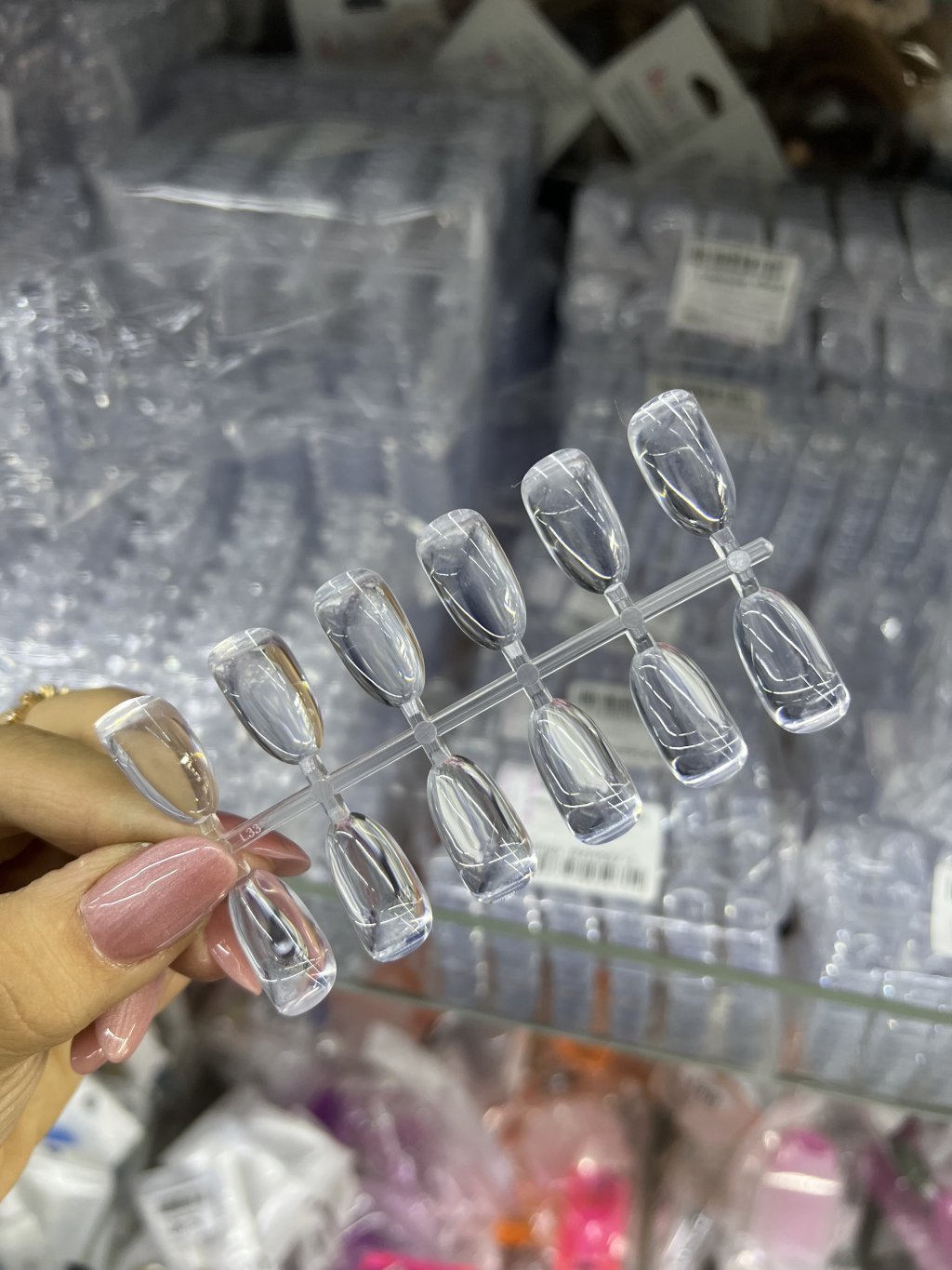 MOSTRUÁRIO FORMATO UNHA PARA ESMALTE