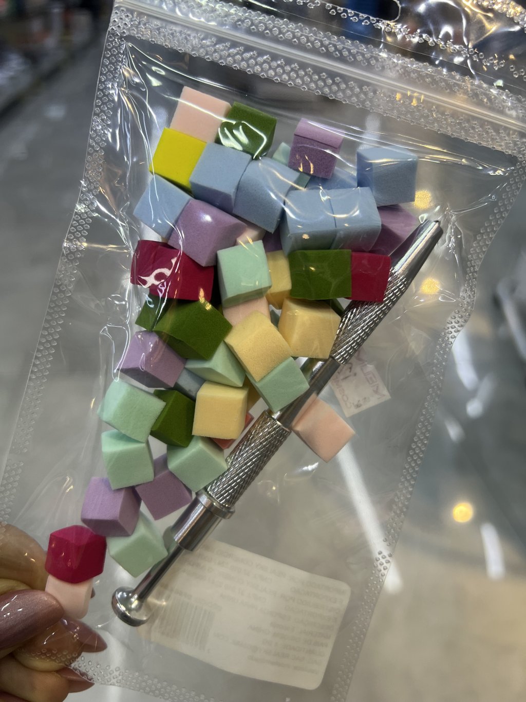 KIT PEGADOR E ESPONJA PARA ESFUMAR UNHAS/BABYBOOMER