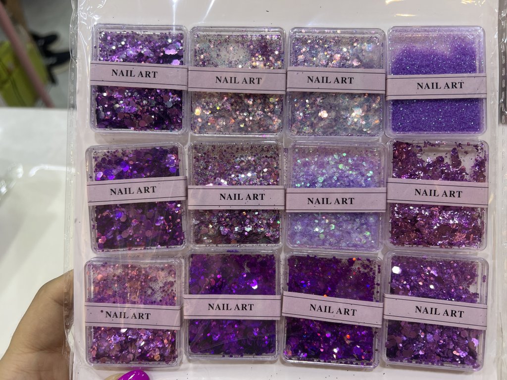 KIT COM 12 ENFEITE PARA UNHA(ROXO)