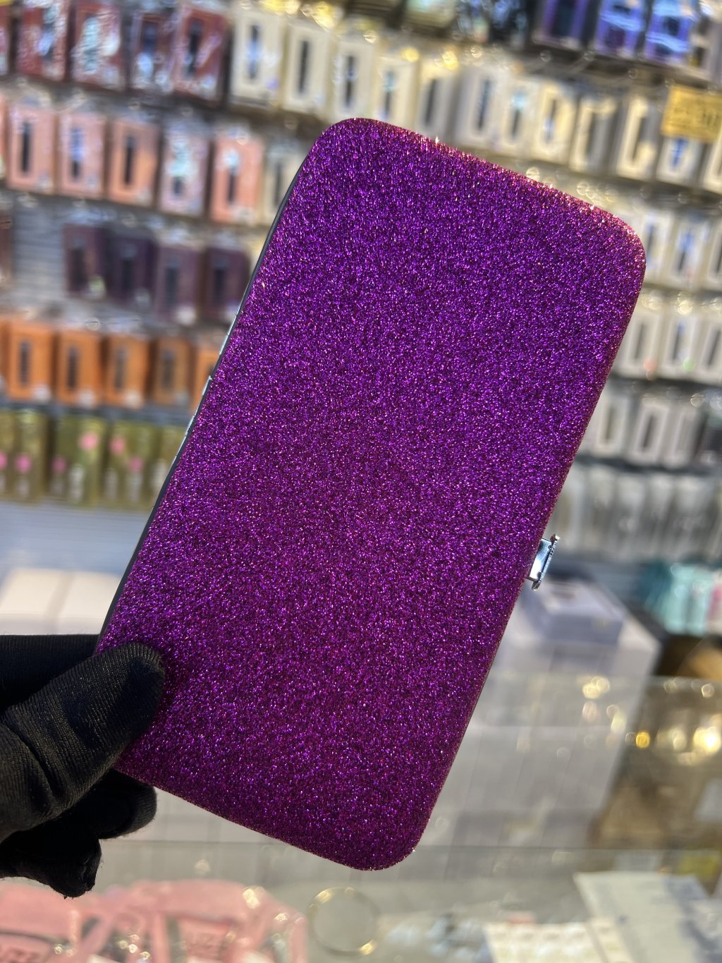 ESTOJO PORTA PINÇAS DE CÍLIOS 