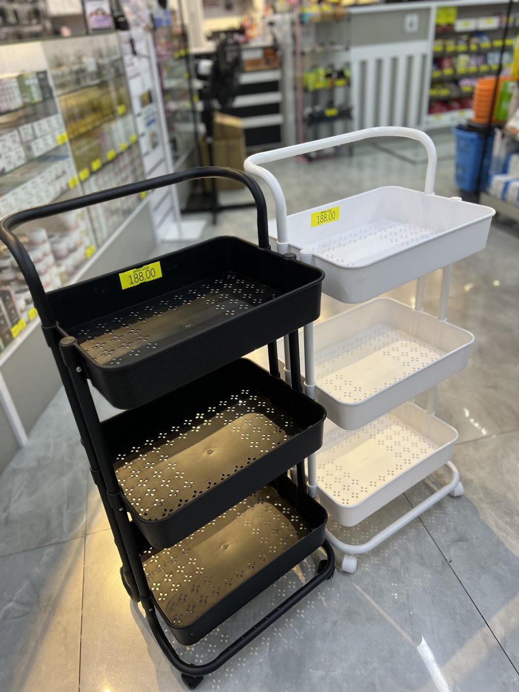 CARRINHO AUXILIAR(BANDEJA DE PLASTICO)
