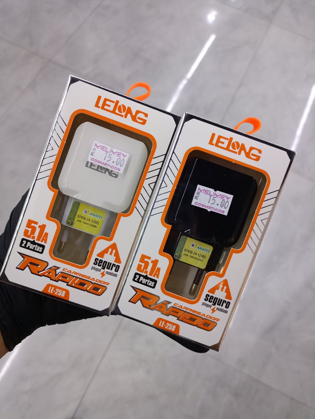 PLUGUE CARREGADOR 2 ENTRADAS USB LELONG LE-258