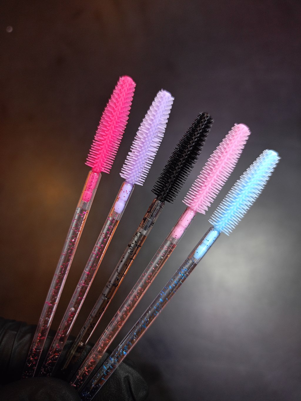 ESCOVINHA DE SILICONE PARA CÍLIOS E SOBRANCELHAS - PACOTE COM 50 UNIDADES 