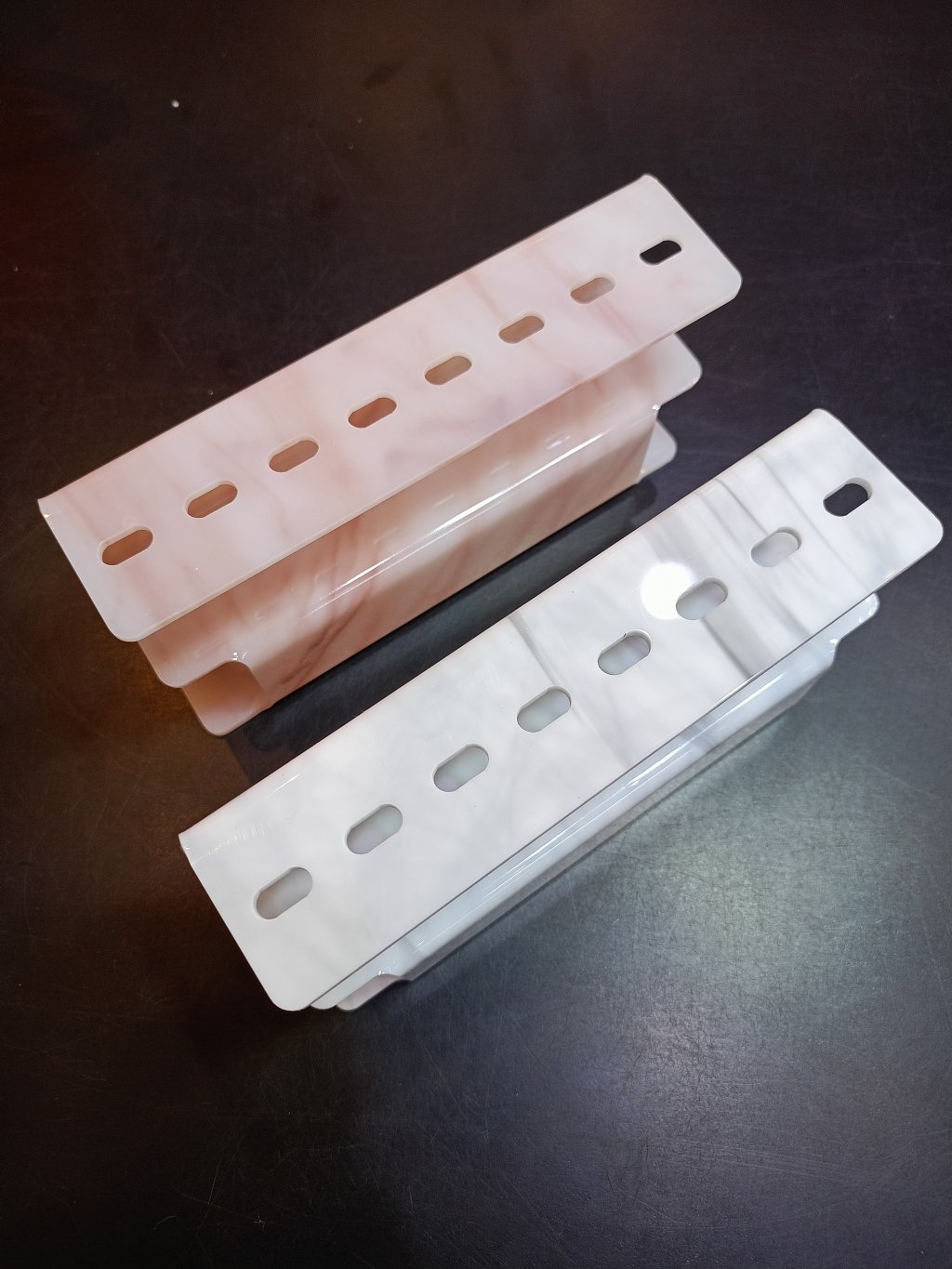 SUPORTE PARA CÍLIOS MARMORIZADO