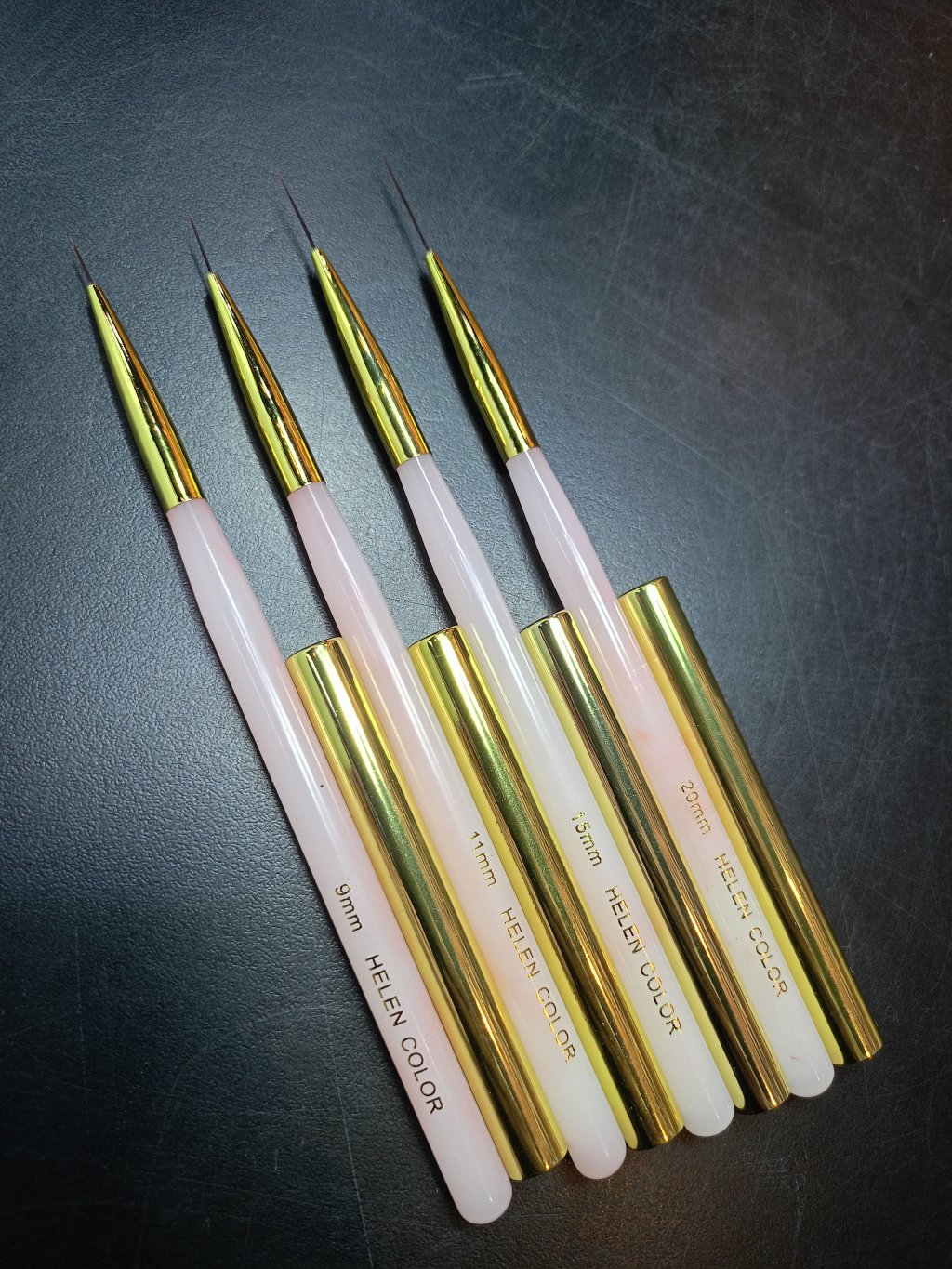 PINCEL FINO HELEN COLOR COM TAMPA