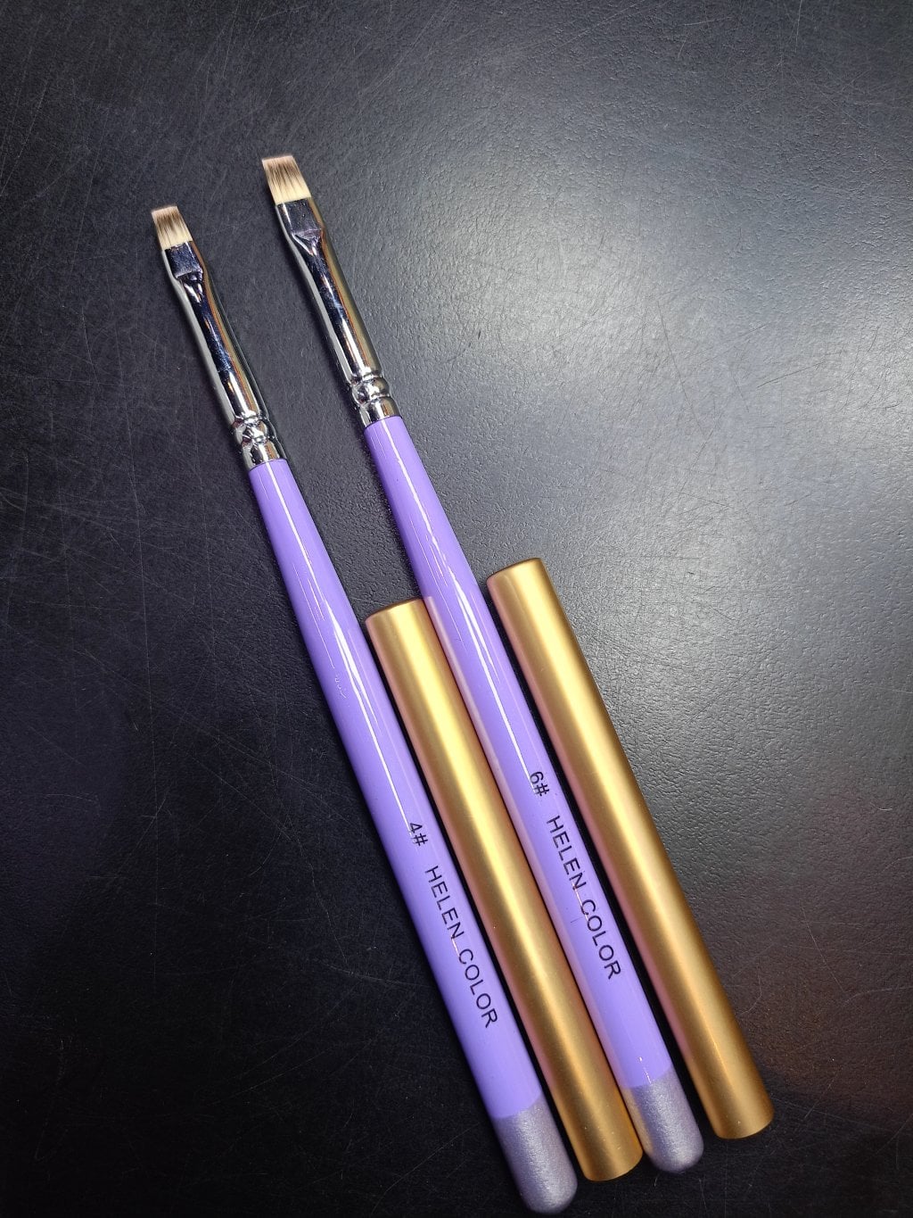 PINCEL RETO HELEN COLOR COM TAMPA