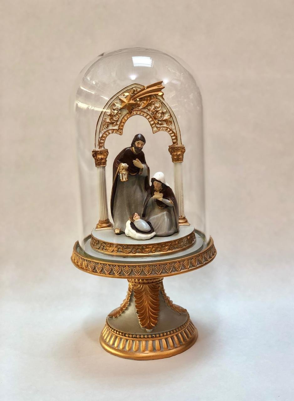 Sagrada Família Cúpula Cinza e Ouro Velho