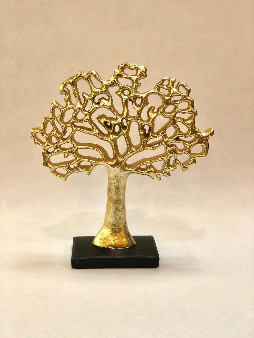 Escultura Árvore Vasada Dourada