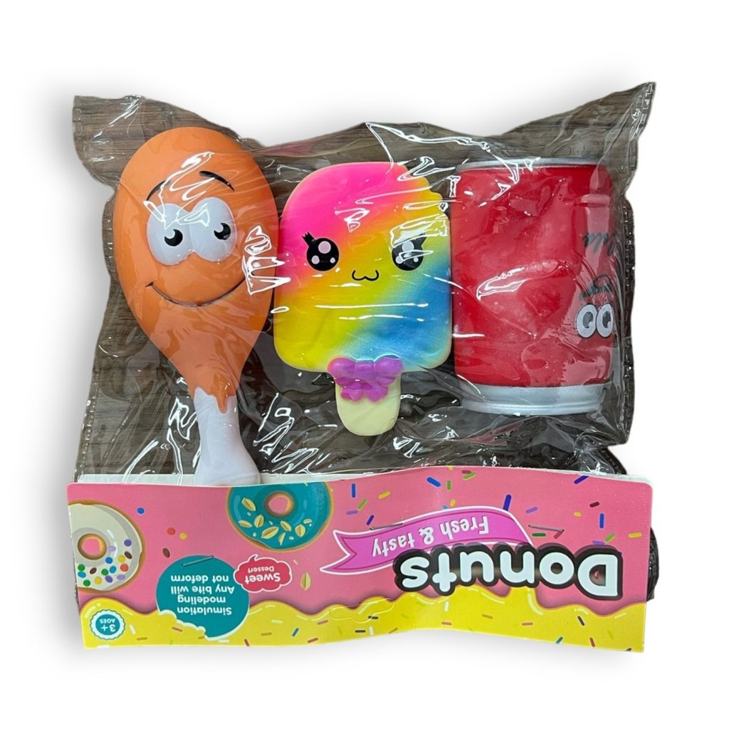 KIT REFRIGERANTE, PICOLE E COXA DE FRANGO DE BORRACHA COM 3 PÇS