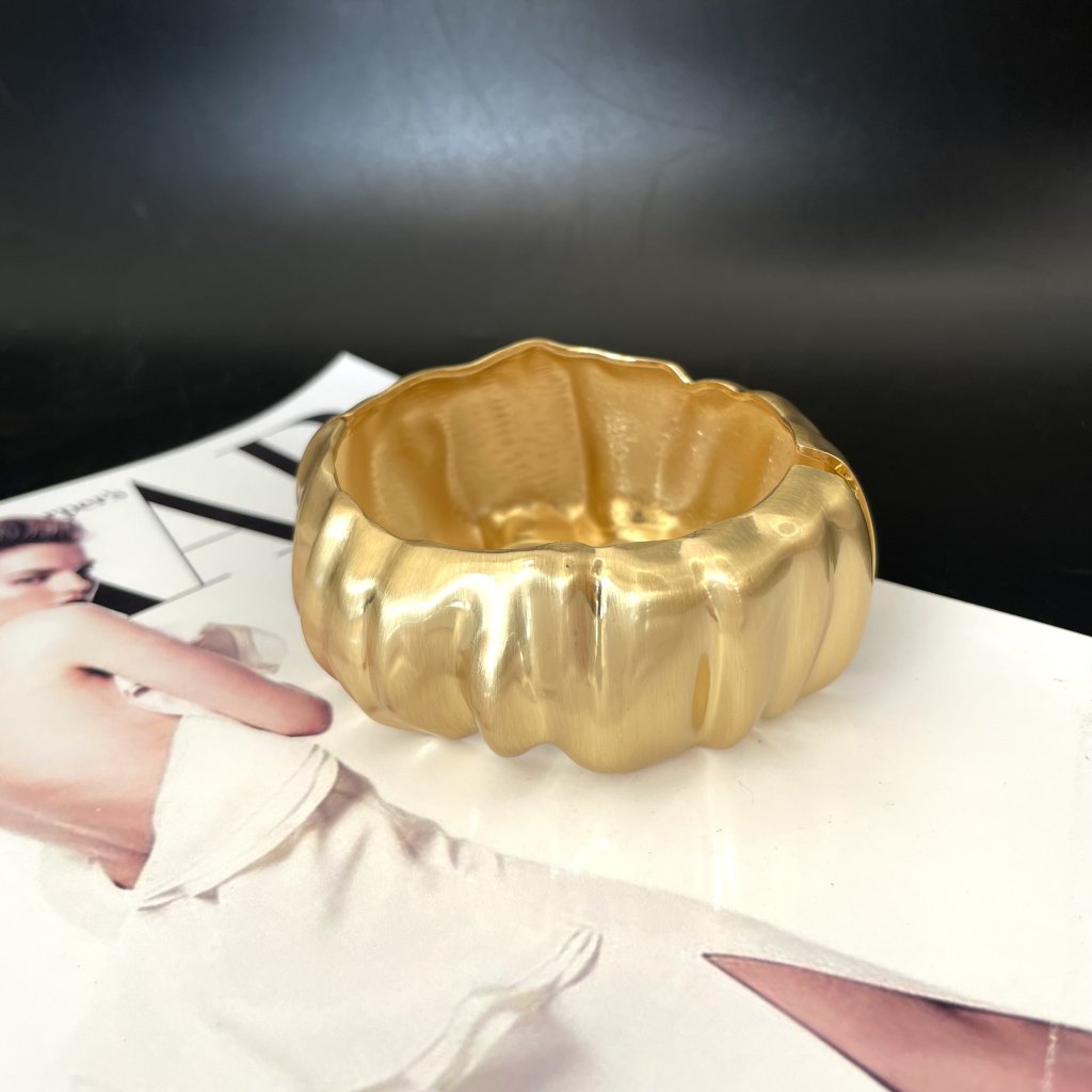 Bracelete escovado martelado