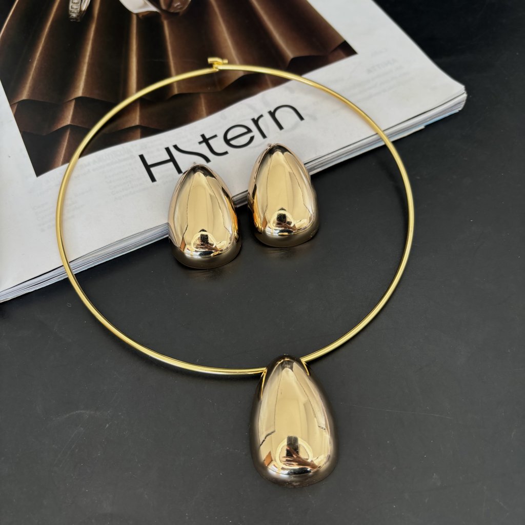 Choker gota lisa dourada 