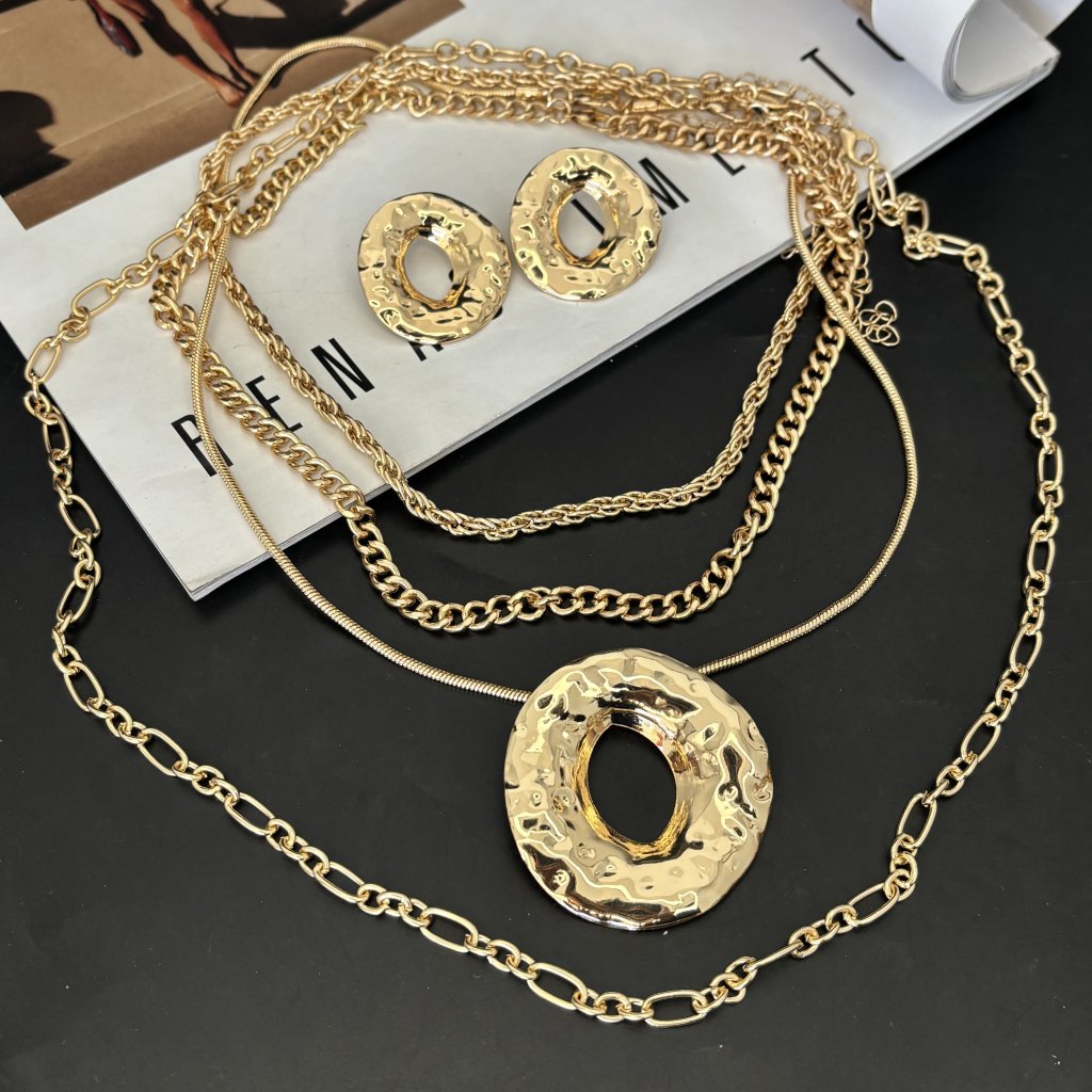 Mix colar dourado Eva 