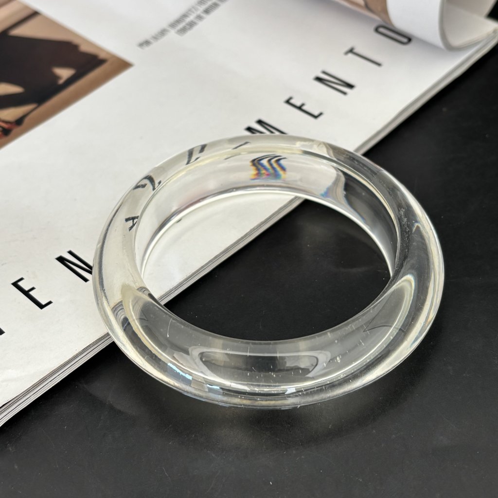 Bracelete transparente acrílico 