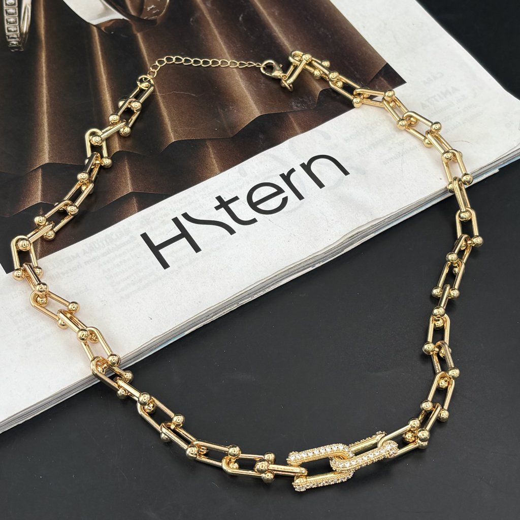 Colar correntaria strass 