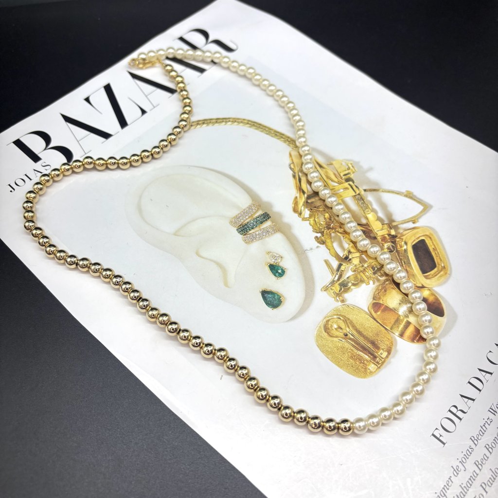 Colar mix pérola com dourado 