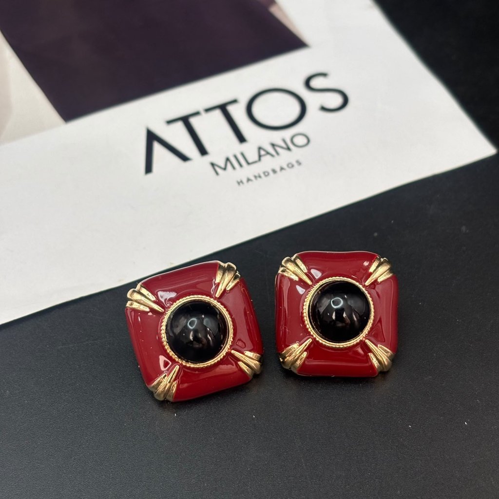 Brinco Anita 