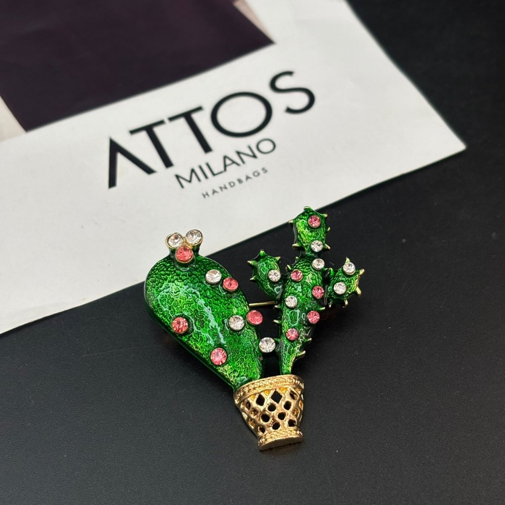 Broche Cakto