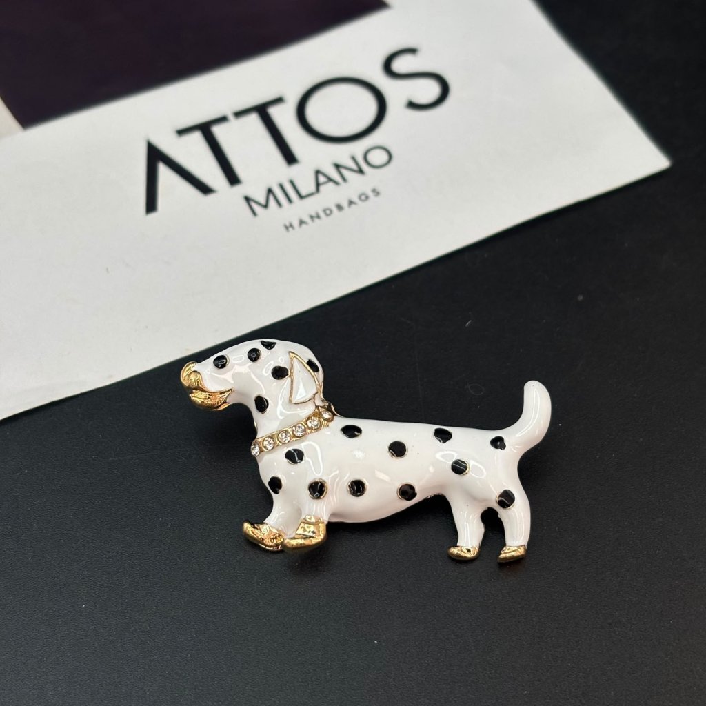 Broche Dog