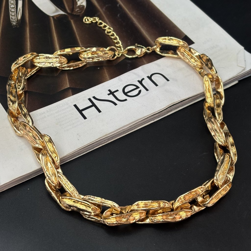Colar Malbec dourado 