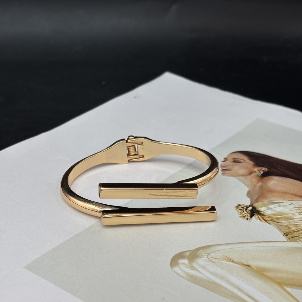 Bracelete moderno 