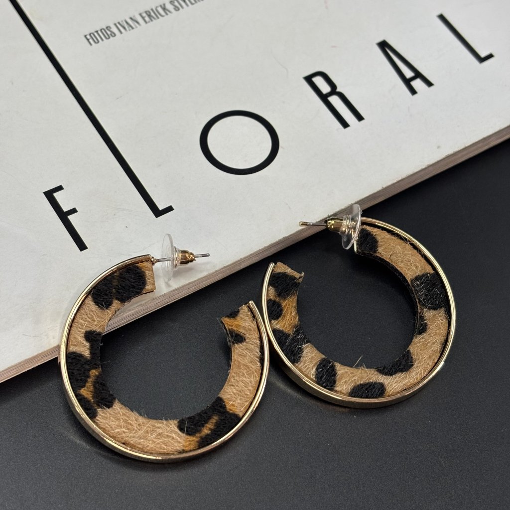 Argola onça fashion 