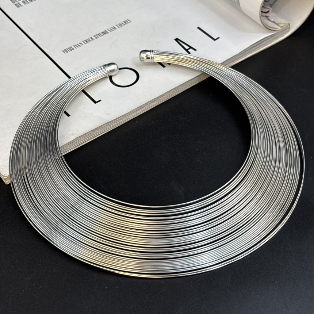 Choker fios prata 
