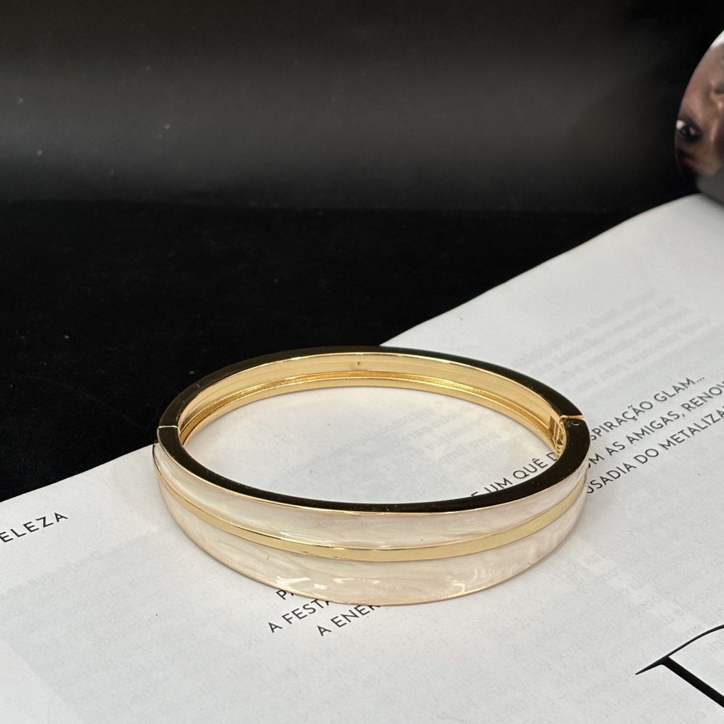 Bracelete branca Vital